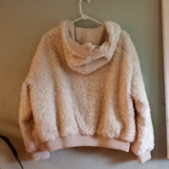 Zara Faux Mongolion Curly Comfy Cuddly Fur Winter White Casual Bohemian Hoodie - Picture 2 of 7
